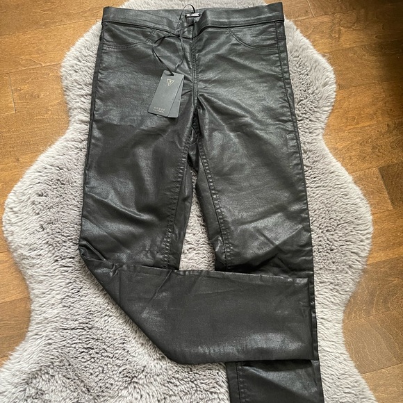 Brand new GUESS Faux leather legging - Picture 3 of 4